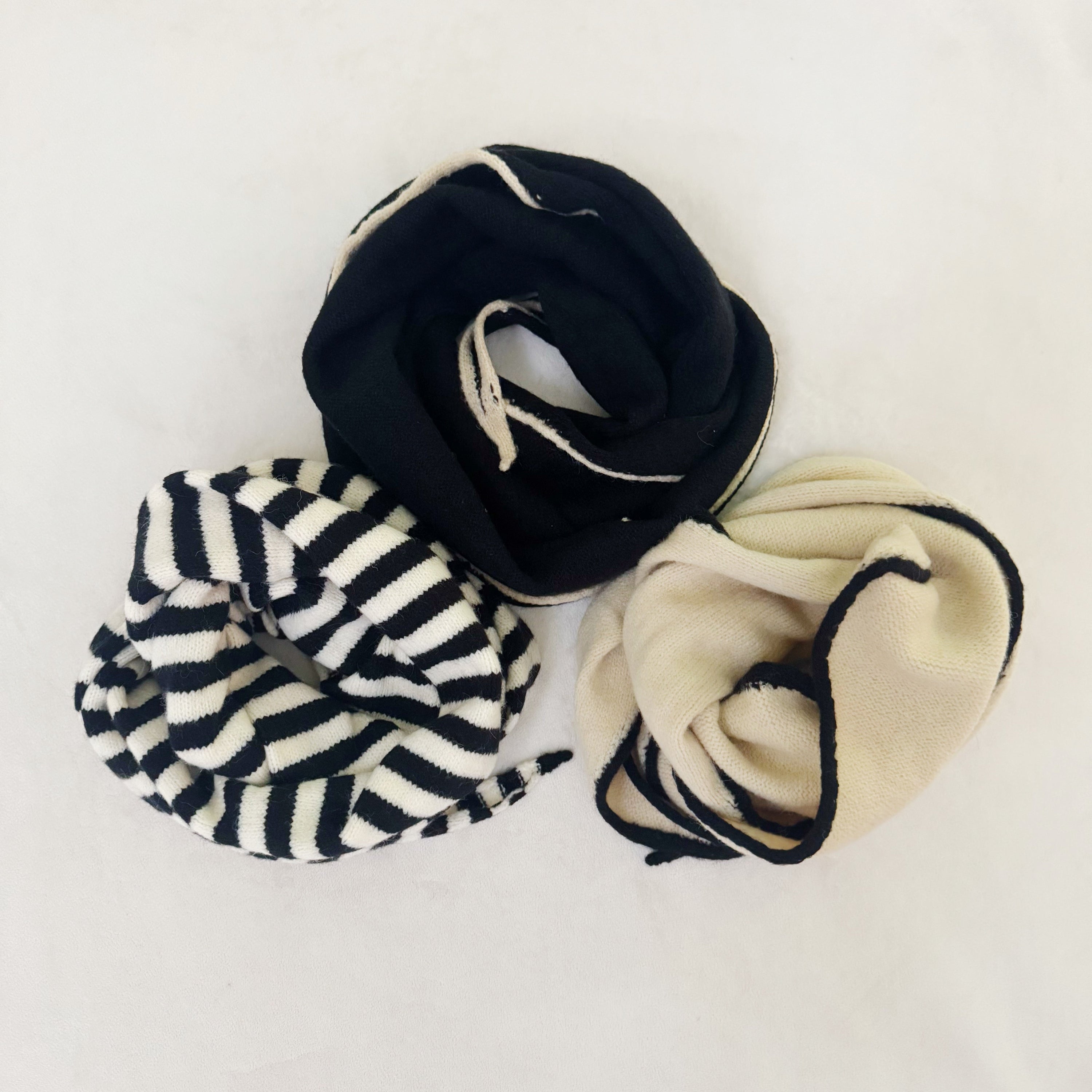 Slim Minimalist Knit Scarf – Two-Tone & Striped
