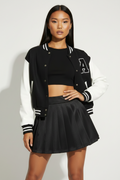 BLACK PLEATED SKIRT