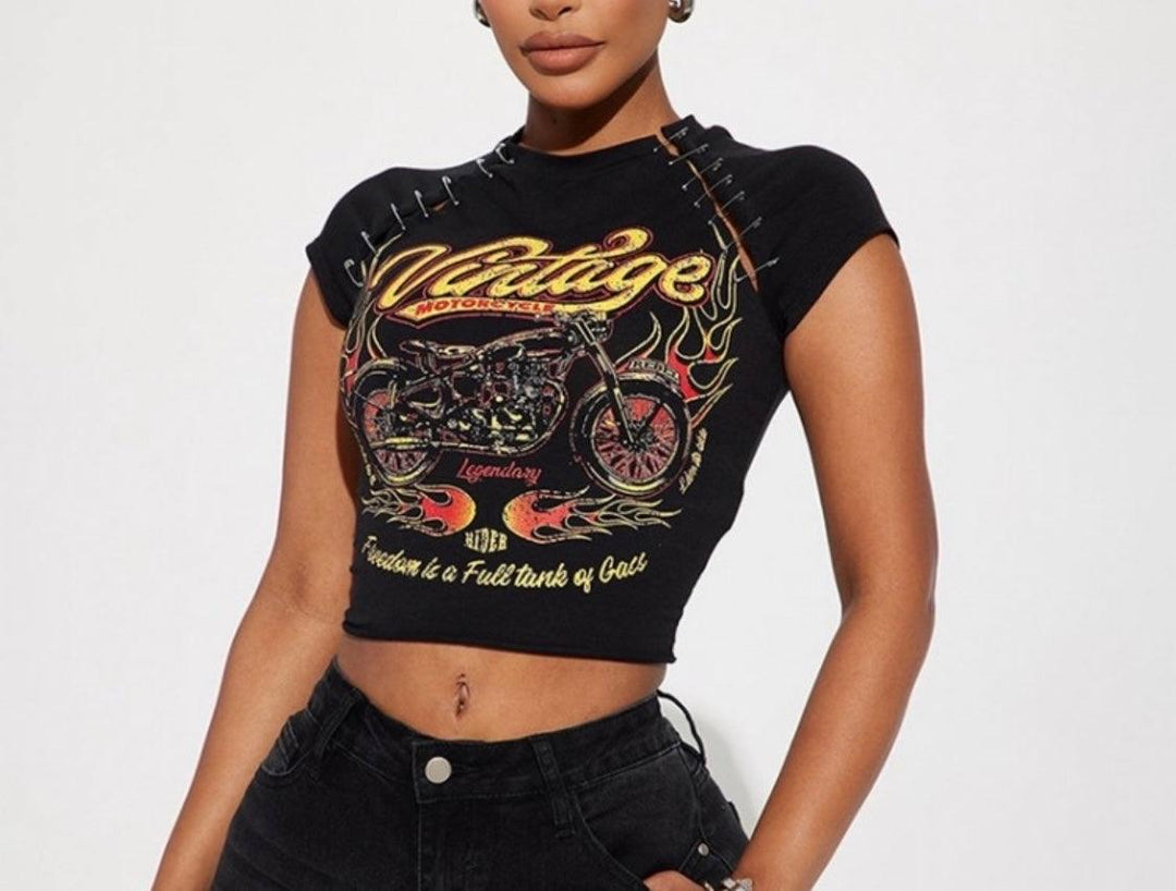 Vintage Street Chic Crop Top - 7Kouture