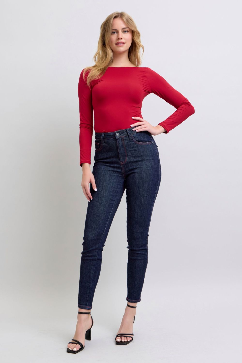 Full Size Heart Shaped Back Pockets Skinny Jeans