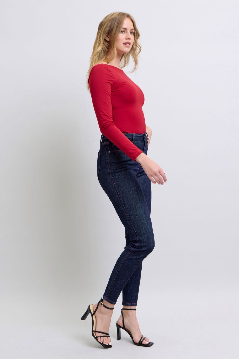 Full Size Heart Shaped Back Pockets Skinny Jeans