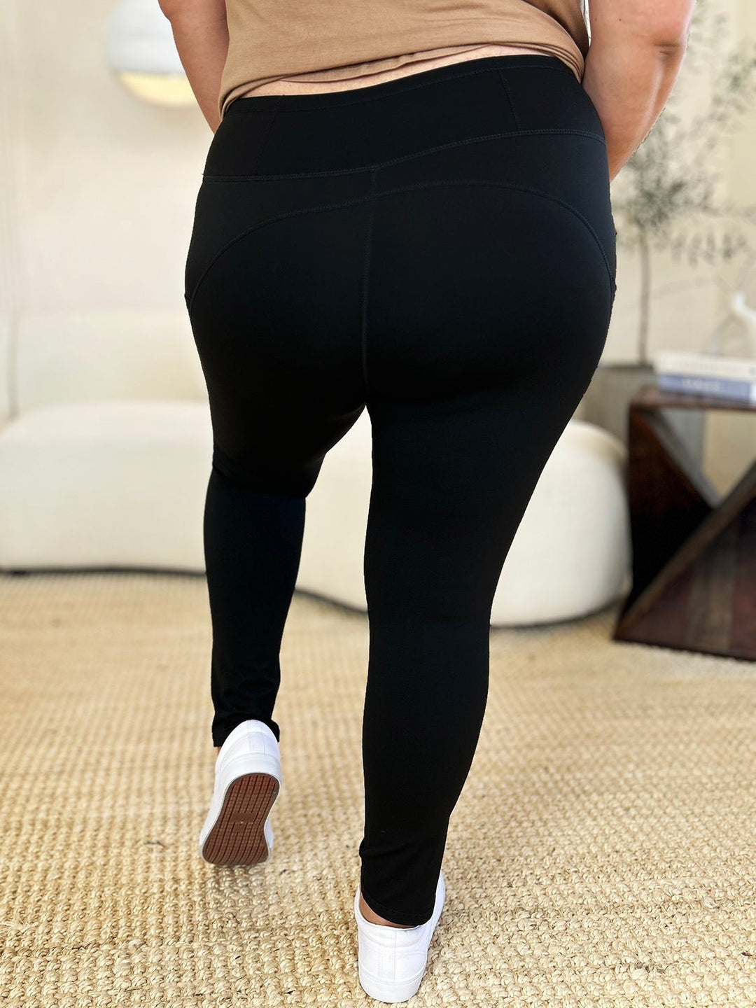 Wide Waistband Sports Leggings with pockets