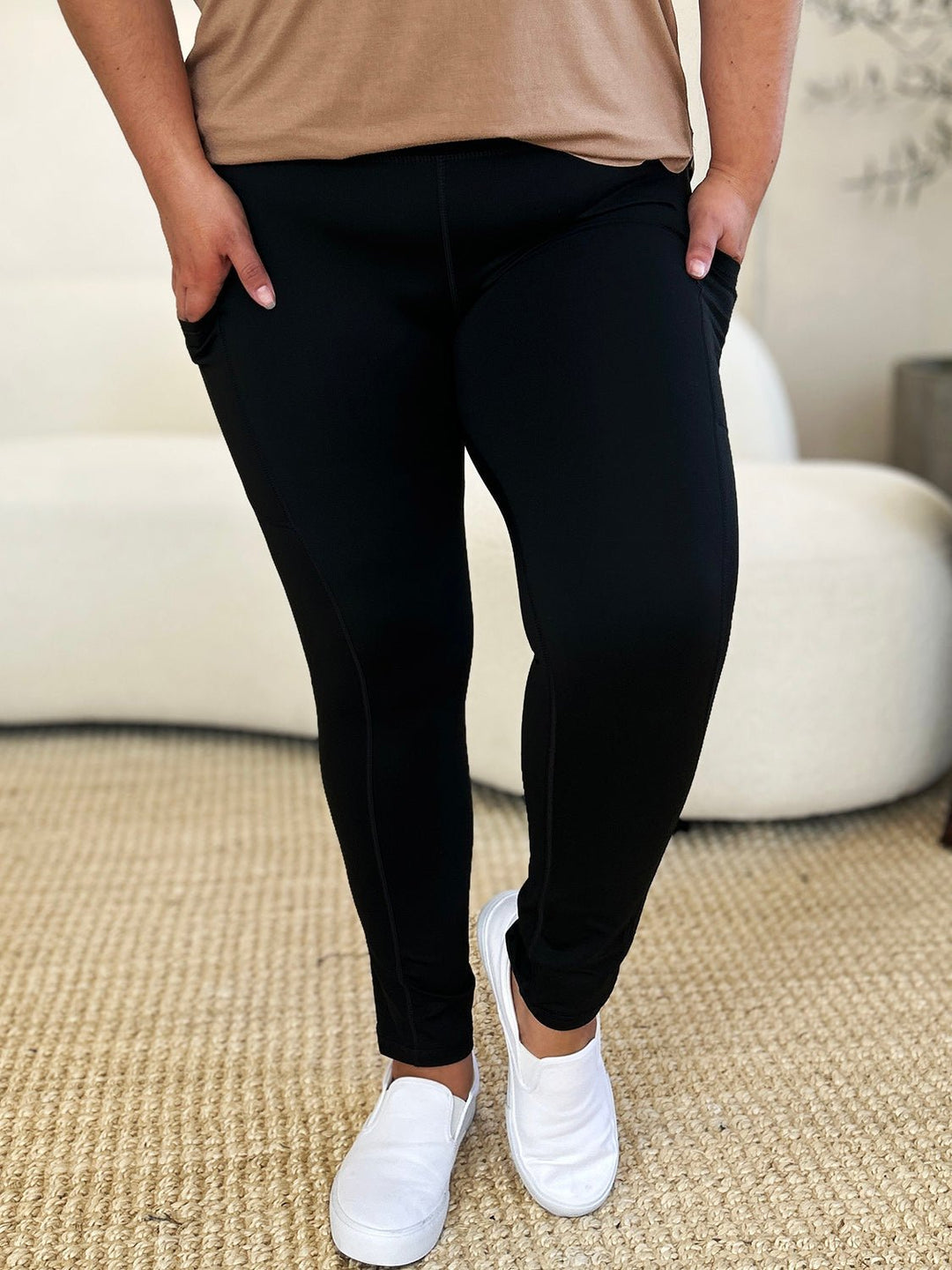 Wide Waistband Sports Leggings with pockets